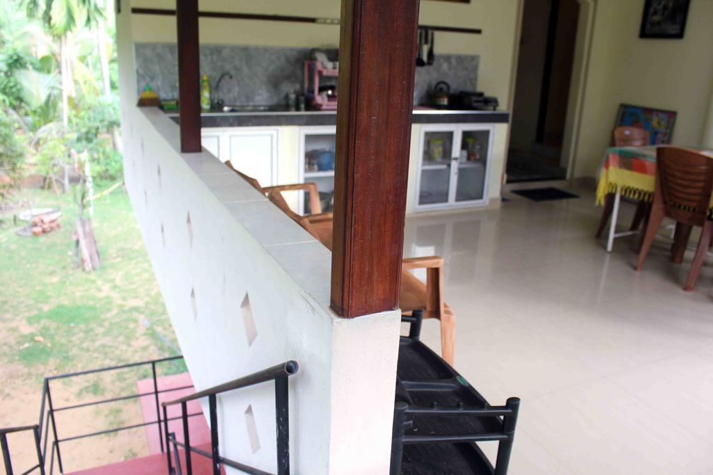 Anura Home Stay Kalutara Exterior photo